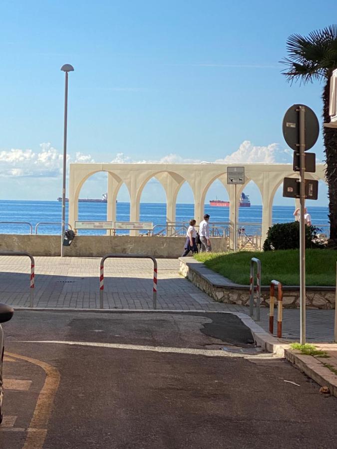 Casa Vacanza Tindara Civitavecchia Exterior foto