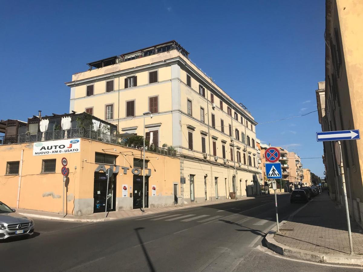 Casa Vacanza Tindara Civitavecchia Exterior foto